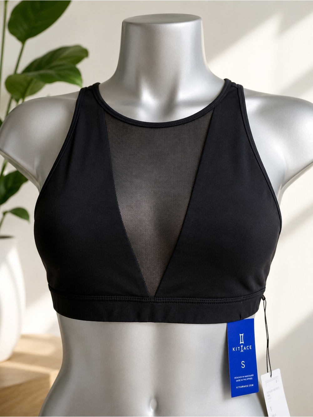 Kit and Ace The Base High Neck Bra Black Size Small NWT